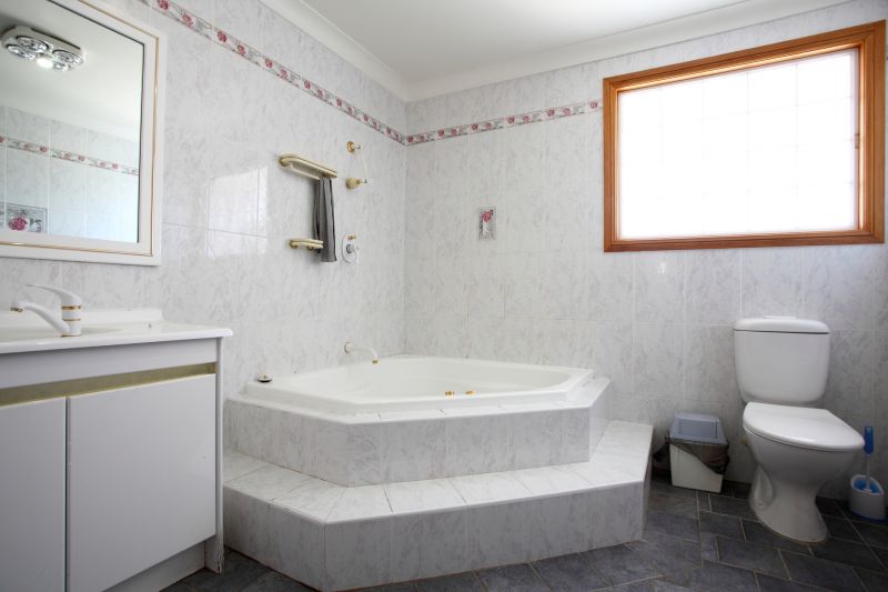Top Bathtub Installation Companies in Sanford, FL